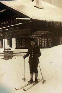 Bushnell,-Earl-20220413-Then3